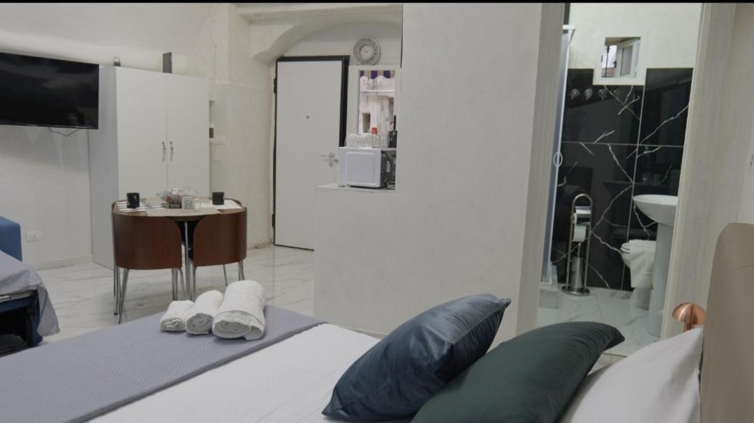 Rebby Home Napoli Bagian luar foto
